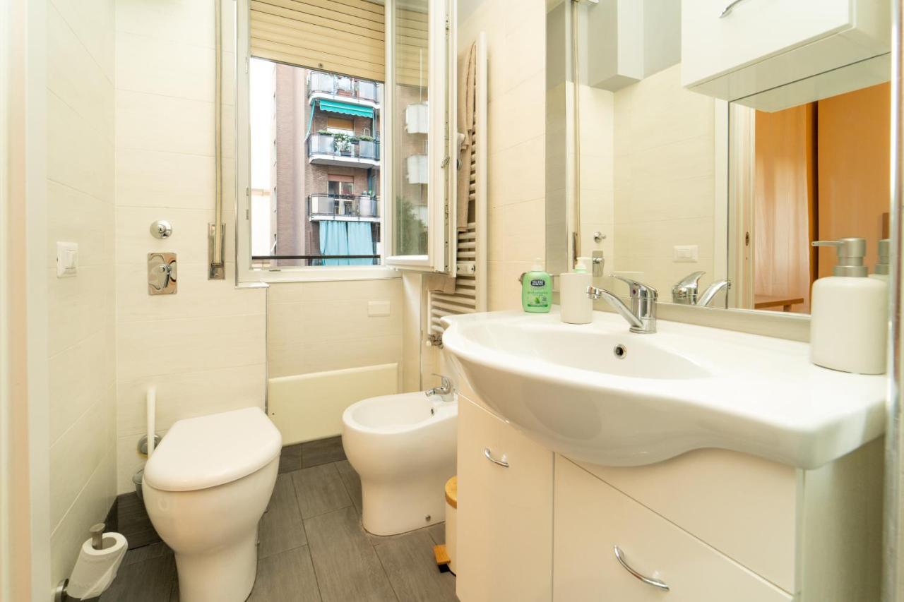 Trilocale Con Parcheggio Privato Apartment มิลาน ภายนอก รูปภาพ
